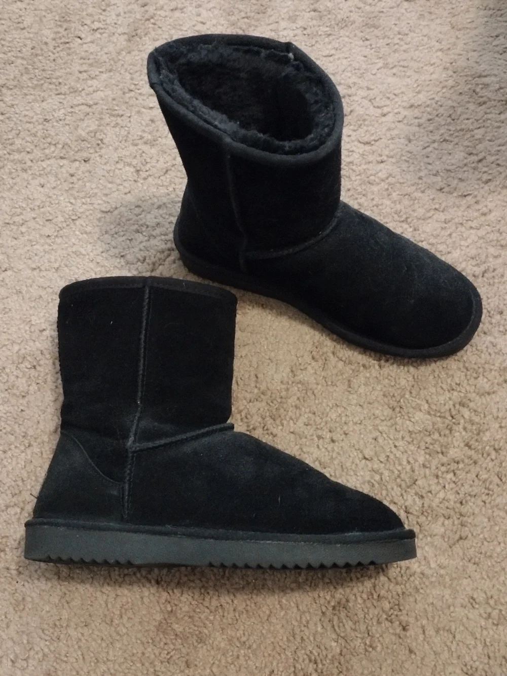 Pull On Black Ugg-Style Boots